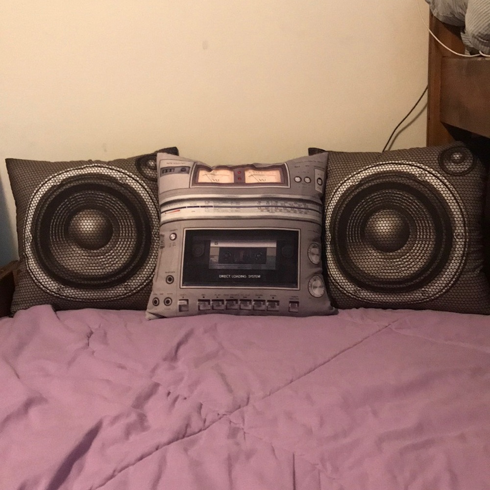 Stereo 3-piece decorative pillows